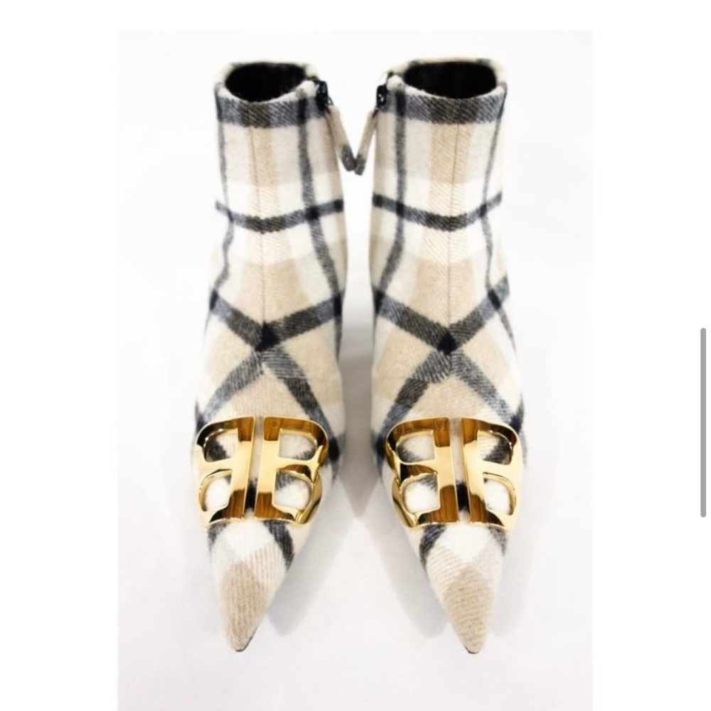 Authentic!! Balenciaga 36.5 Check Flannel Ankle Boot